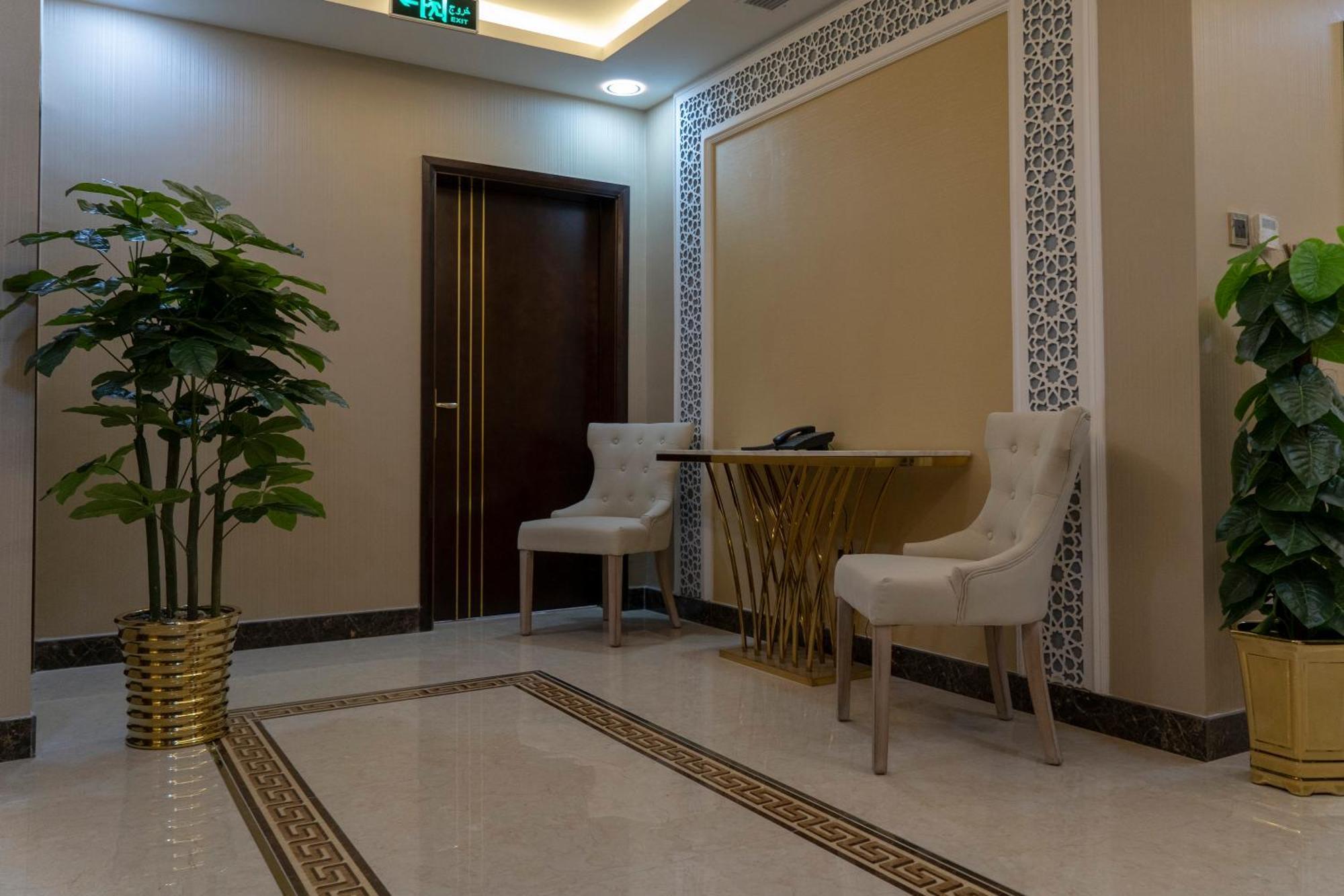 Golden Tower Hotel AlKhobar Corniche Exterior foto