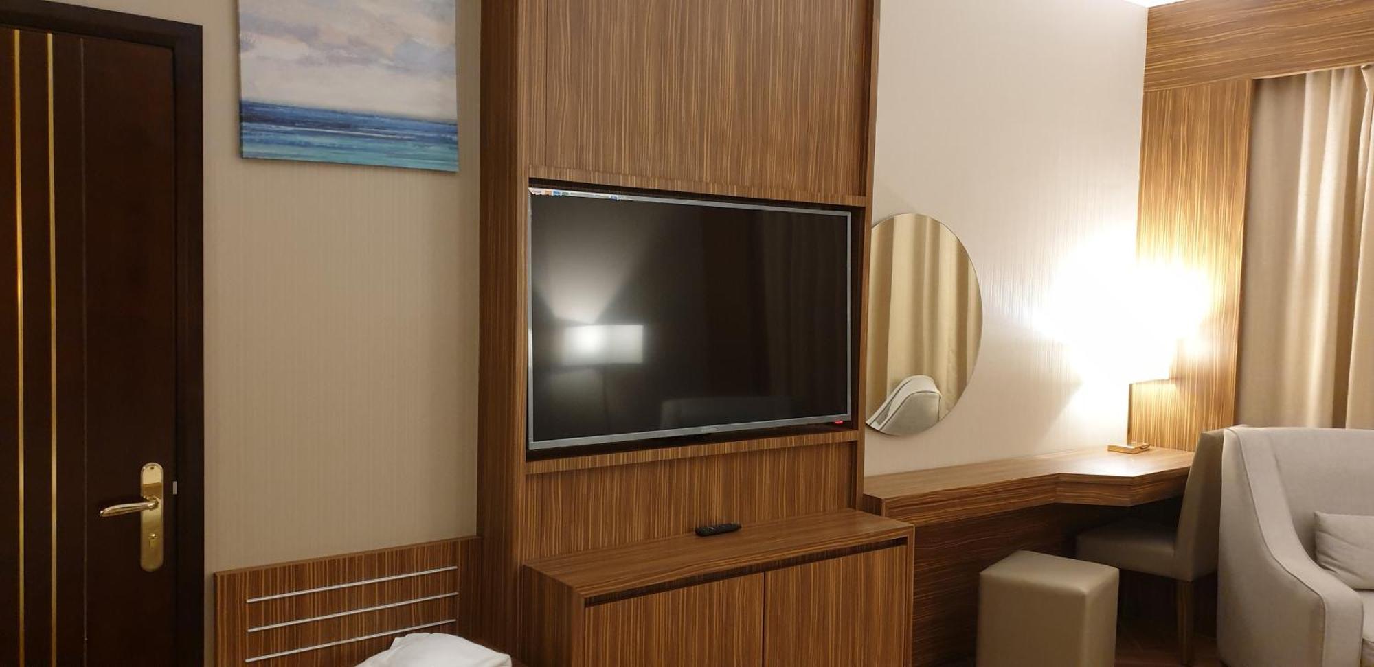 Golden Tower Hotel AlKhobar Corniche Exterior foto